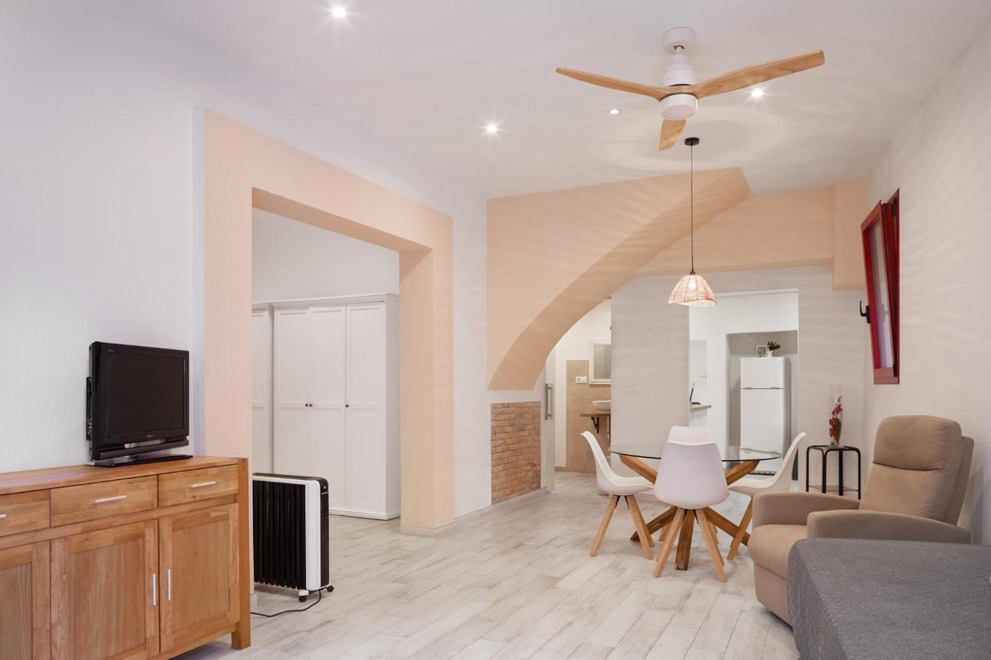 Loft Con Encanto En El Corazon Historico De Peralada Exterior foto